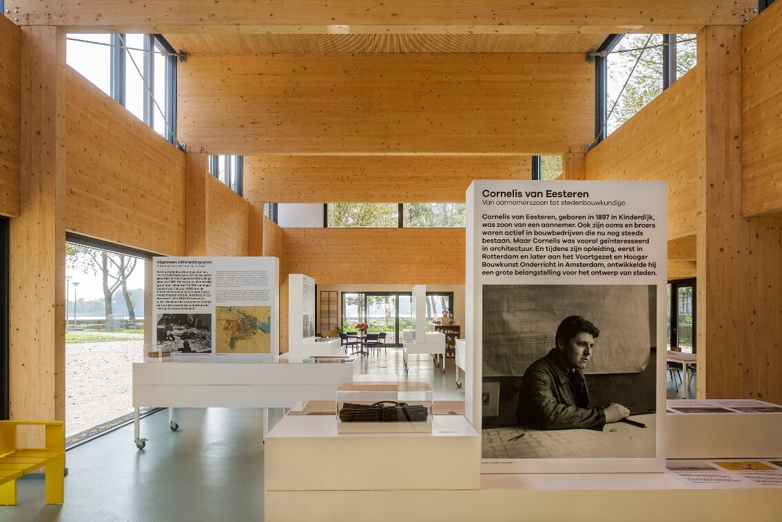Van Eesteren Pavilion – interiér
